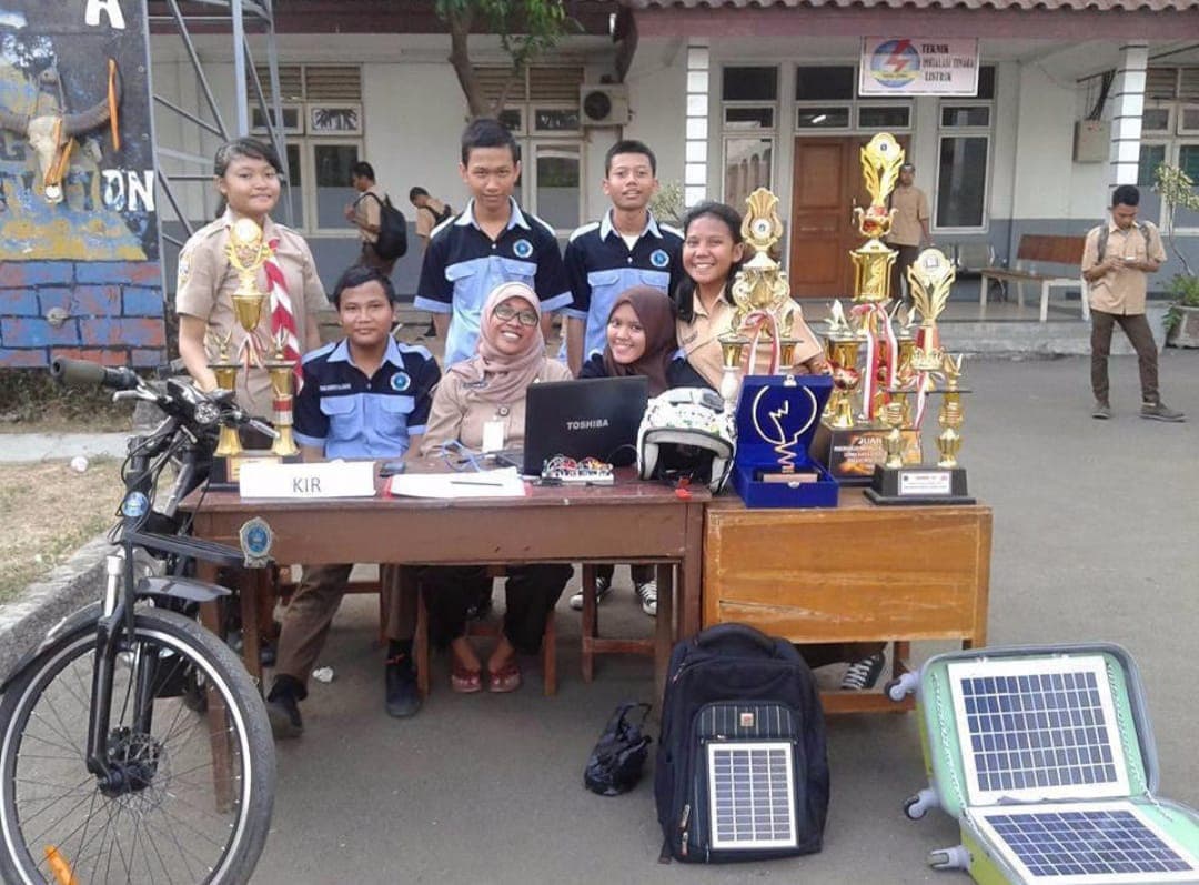 Foto bersama anggota KIR